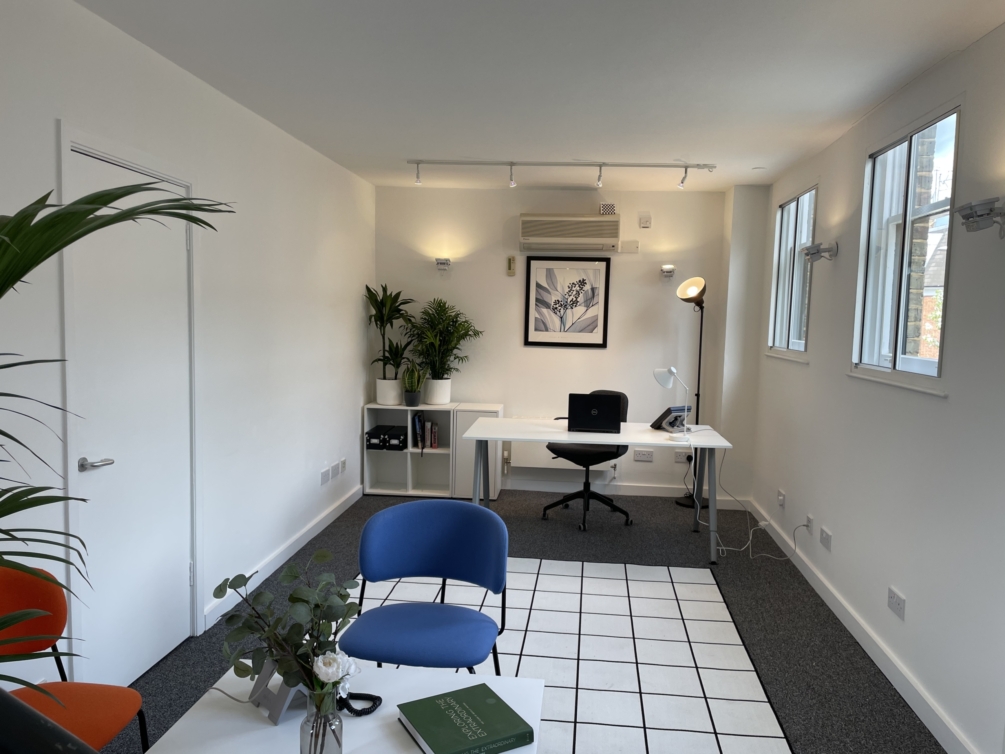 Small office space available in Chelsea